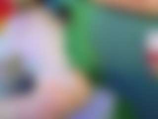 SaveTheBea's Live Sex Cam Show
