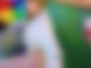 SaveTheBea's Live Sex Cam Show