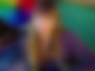 SaveTheBea's Live Sex Cam Show