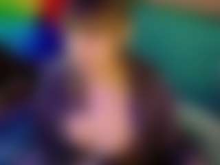 SaveTheBea's Live Sex Cam Show