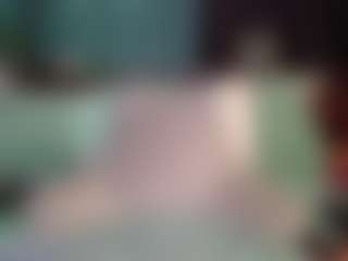 SaveTheBea's Live Sex Cam Show