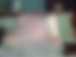 SaveTheBea's Live Sex Cam Show