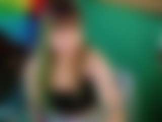 SaveTheBea's Live Sex Cam Show