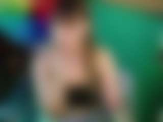 SaveTheBea's Live Sex Cam Show