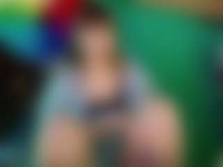 SaveTheBea's Live Sex Cam Show