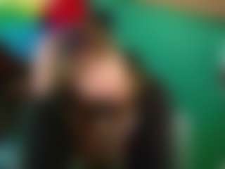 SaveTheBea's Live Sex Cam Show