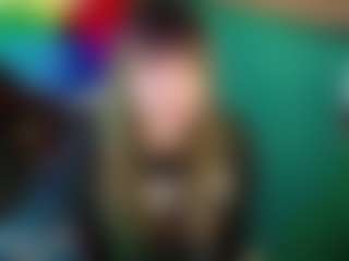 SaveTheBea's Live Sex Cam Show