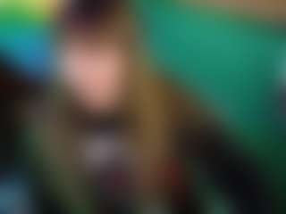SaveTheBea's Live Sex Cam Show