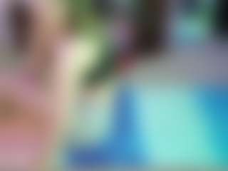 SaveTheBea's Live Sex Cam Show