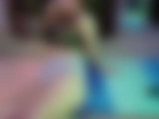 SaveTheBea's Live Sex Cam Show
