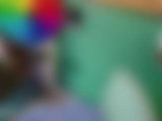 SaveTheBea's Live Sex Cam Show