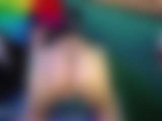 SaveTheBea's Live Sex Cam Show