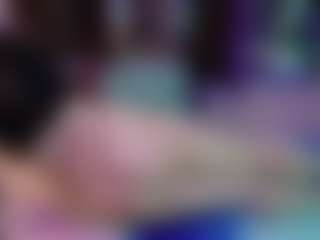 SaveTheBea's Live Sex Cam Show