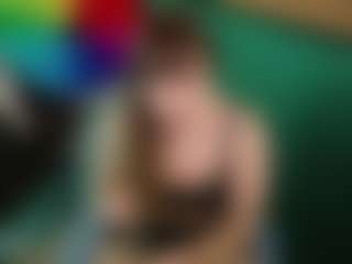 SaveTheBea's Live Sex Cam Show