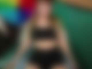 SaveTheBea's Live Sex Cam Show