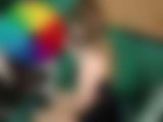 SaveTheBea's Live Sex Cam Show