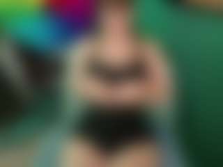 SaveTheBea's Live Sex Cam Show