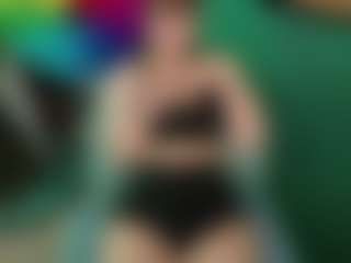 SaveTheBea's Live Sex Cam Show