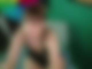 SaveTheBea's Live Sex Cam Show