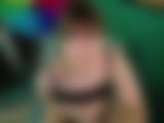 SaveTheBea's Live Sex Cam Show