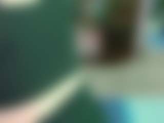 SaveTheBea's Live Sex Cam Show