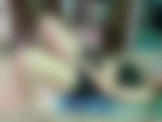 SaveTheBea's Live Sex Cam Show