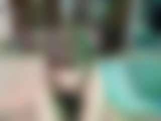 SaveTheBea's Live Sex Cam Show