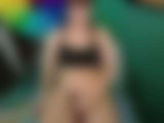 SaveTheBea's Live Sex Cam Show