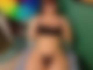 SaveTheBea's Live Sex Cam Show