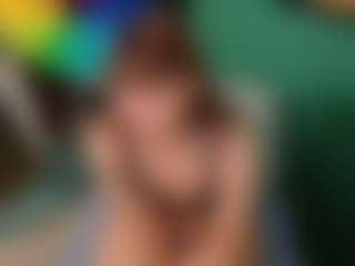 SaveTheBea's Live Sex Cam Show
