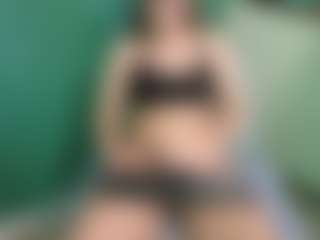 SaveTheBea's Live Sex Cam Show
