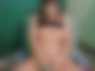 SaveTheBea's Live Sex Cam Show