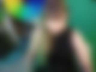 SaveTheBea's Live Sex Cam Show