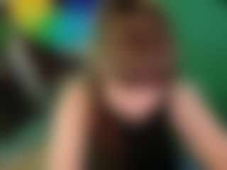 SaveTheBea's Live Sex Cam Show