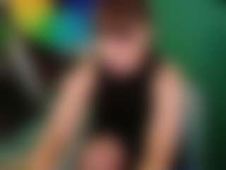 SaveTheBea's Live Sex Cam Show