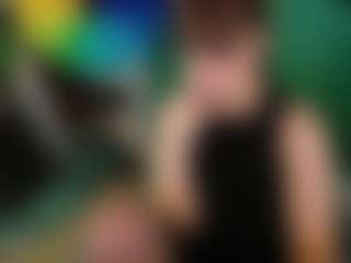 SaveTheBea's Live Sex Cam Show