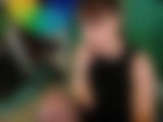 SaveTheBea's Live Sex Cam Show