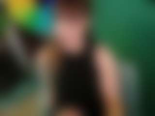 SaveTheBea's Live Sex Cam Show