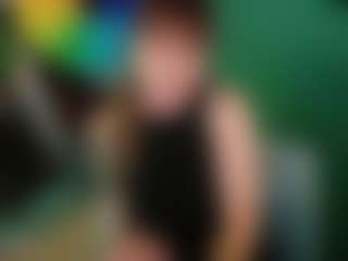 SaveTheBea's Live Sex Cam Show