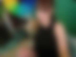 SaveTheBea's Live Sex Cam Show