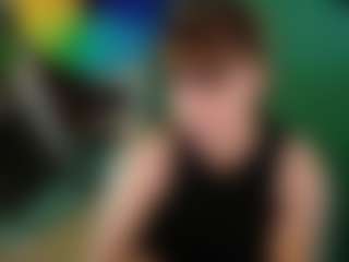 SaveTheBea's Live Sex Cam Show