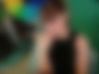 SaveTheBea's Live Sex Cam Show