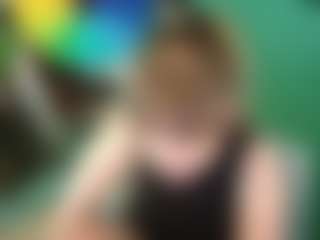 SaveTheBea's Live Sex Cam Show