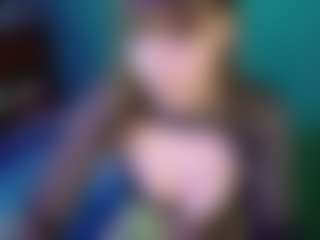 SaveTheBea's Live Sex Cam Show
