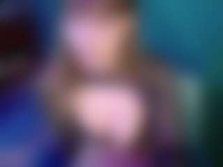 SaveTheBea's Live Sex Cam Show