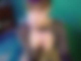 SaveTheBea's Live Sex Cam Show