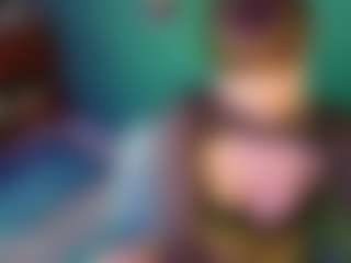 SaveTheBea's Live Sex Cam Show