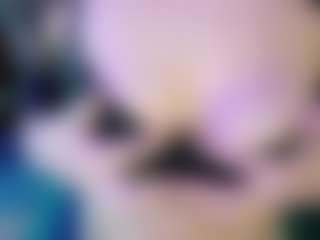 SaveTheBea's Live Sex Cam Show