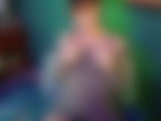 SaveTheBea's Live Sex Cam Show