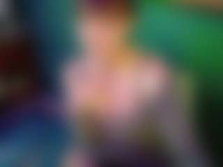 SaveTheBea's Live Sex Cam Show